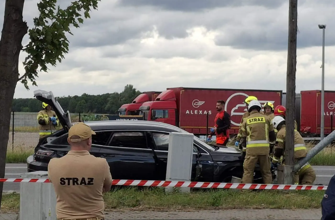 Zderzenie na skrzyżowaniu. W jednym z aut Przemysław Czarnek Zderzenie na skrzyżowaniu. W jednym z aut Przemysław Czarnek