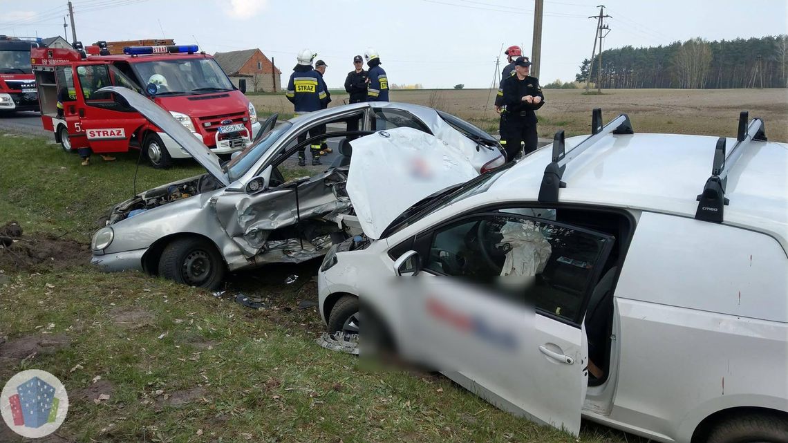 Zderzenie w Sieroszewicach. Dwie osoby poszkodowane ZDJĘCIA