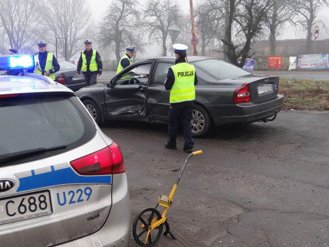 Zderzenie w Szałem. Dwie kobiety w szpitalu ZDJĘCIA