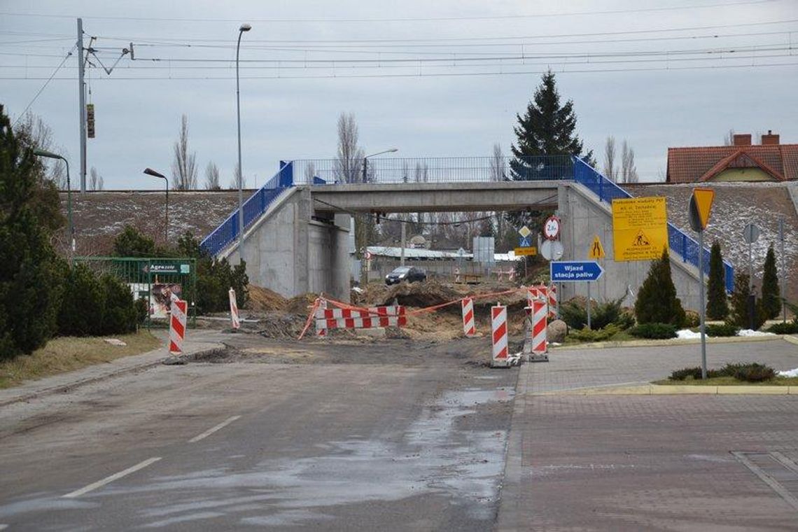 Zmęczeni i ospali pracownicy - wszystko przez upały