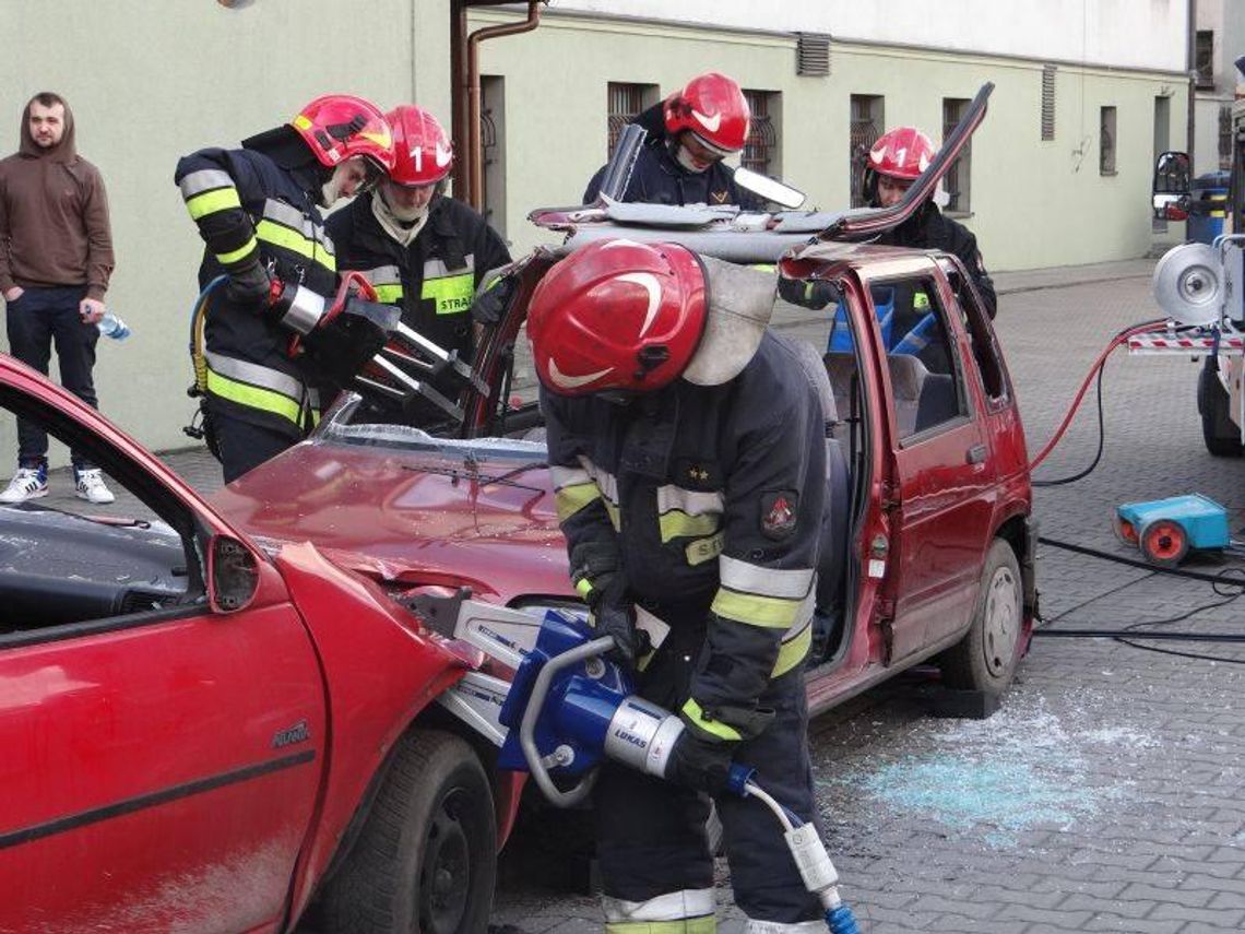 Zmiażdżą twój samochód i oddadzą w częściach. Wszystko dla bezpieczeństwa