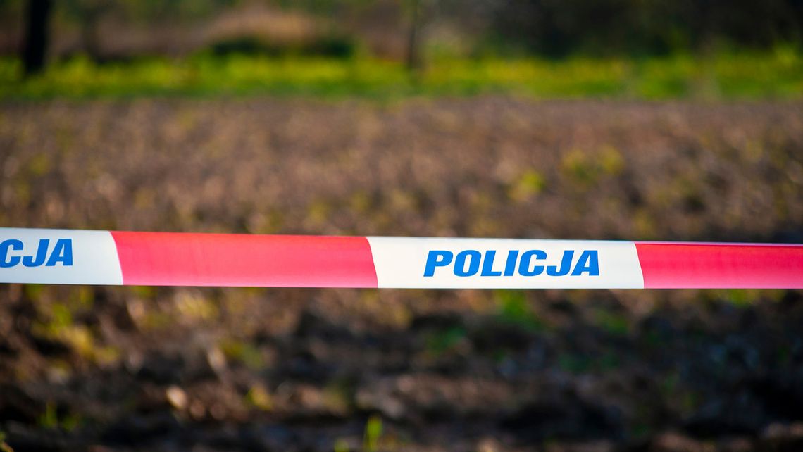 Zwłoki w kanale samochodowym. Nie żyje młody mężczyzna