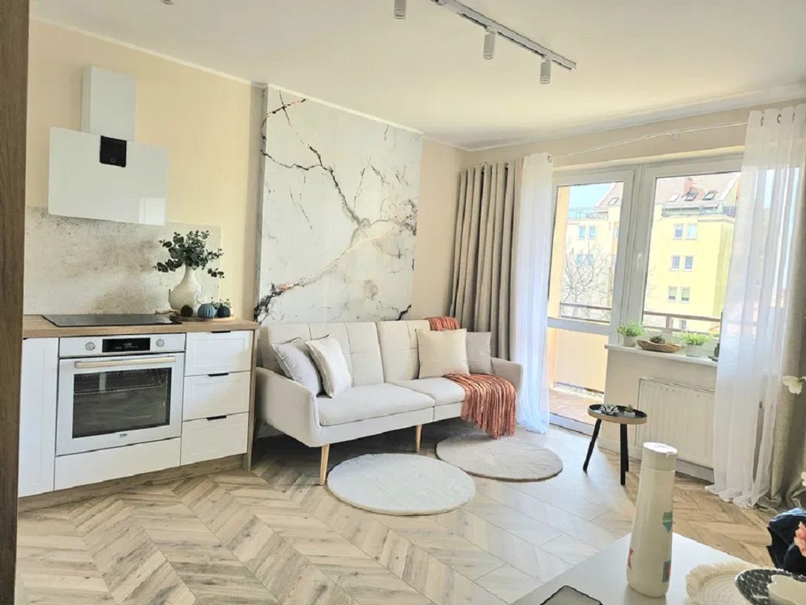 3 pokoje, 51.60m2, balkon, Ip, po remoncie, Os. Korczak 3 pokoje, 51.60m2, balkon, Ip, po remoncie, Os. Korczak
