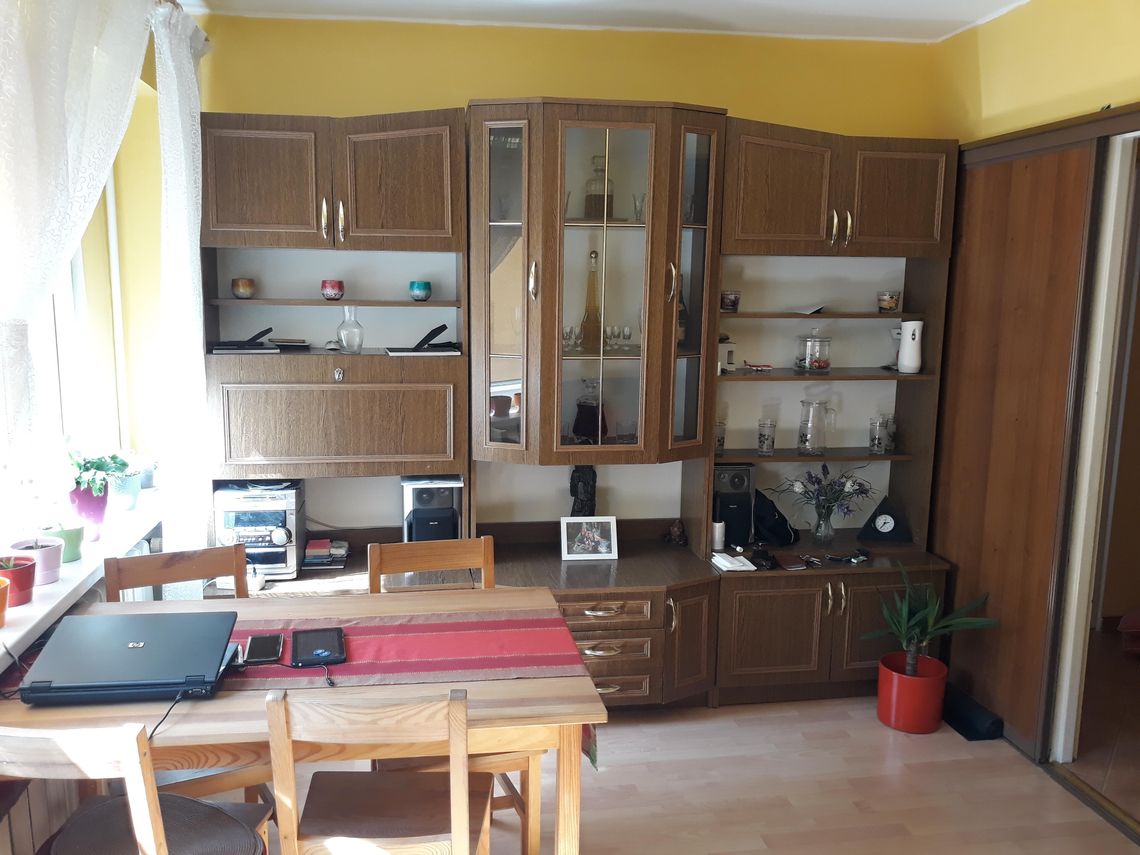 Wynajmę 2 pokojowe mieszanie w bloku na parterze oś. Asnyk Wynajmę 2 pokojowe mieszanie w bloku na parterze oś. Asnyk